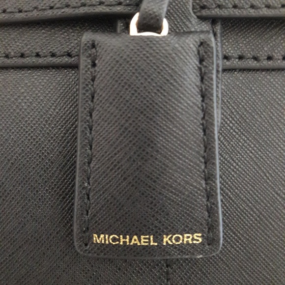 NWT MICHAEL KORS HAMILTON TRAVELER ZIP SATCHEL - Picture 3 of 8